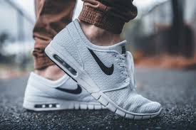 Elliott Hill's Return To Nike As CEO: Can He Bring The Brand Back To Its Glory Days? Elliott Hill's Return To Nike As CEO: Can He Bring The Brand Back To Its Glory Days?