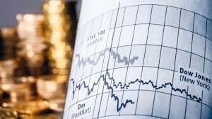 Global Bank Stocks Retreat as U.S. Credit Risks Force a Reality Check Global Bank Stocks Retreat as U.S. Credit Risks Force a Reality Check