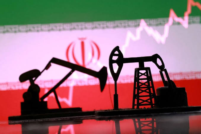 Iran War Turns Fuel Surcharges Into a Supply Chain Flashpoint