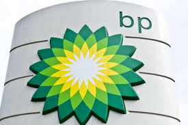 BP’s New Strategy Amid Earnings Decline: Focus On Fossil Fuels And Shareholder Returns Over Climate Goals