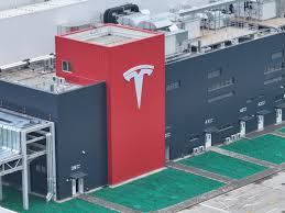 Energy Storage Emerges as Tesla’s Financial Buffer Amid Shrinking Vehicle Margins