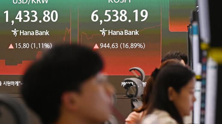 Korea’s Stock Mania Exposes The Cost Of Chasing Market Gains