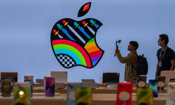 Apple Challenges India’s Antitrust Process Over Investigative Methods**