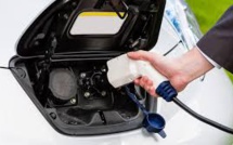 UK Electric Vehicle Owners Risking Life By Charging From Home Mains Supply