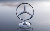 Amid Shift To Electric Cars, Mercedes Plans To Lift Profit Margins