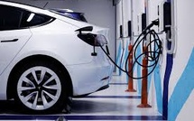 Global Electric Vehicle Market: Circumnavigating Policy Shifts and Market Dynamics
