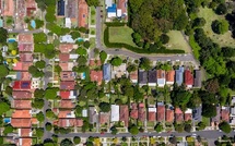 Australia’s Housing Slowdown Hits Businesses as Fewer Homes Change Hands