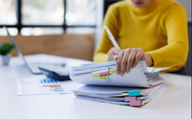 How can managers prevent time off scheduling conflicts?